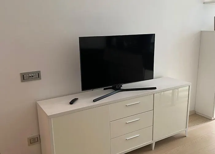 Lovely Apartment In The New Porta Nuova Area